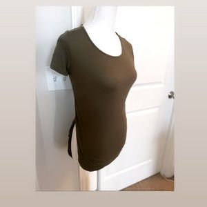 Green blouse w/slit on the side